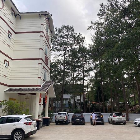 Khach San Hung Viet Hotel Tỉnh Kontum Exterior foto
